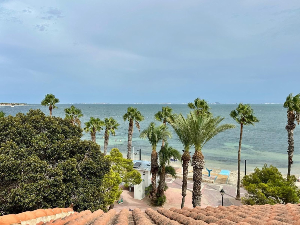 3 Bed Top Floor Apartment in Los Alcazares