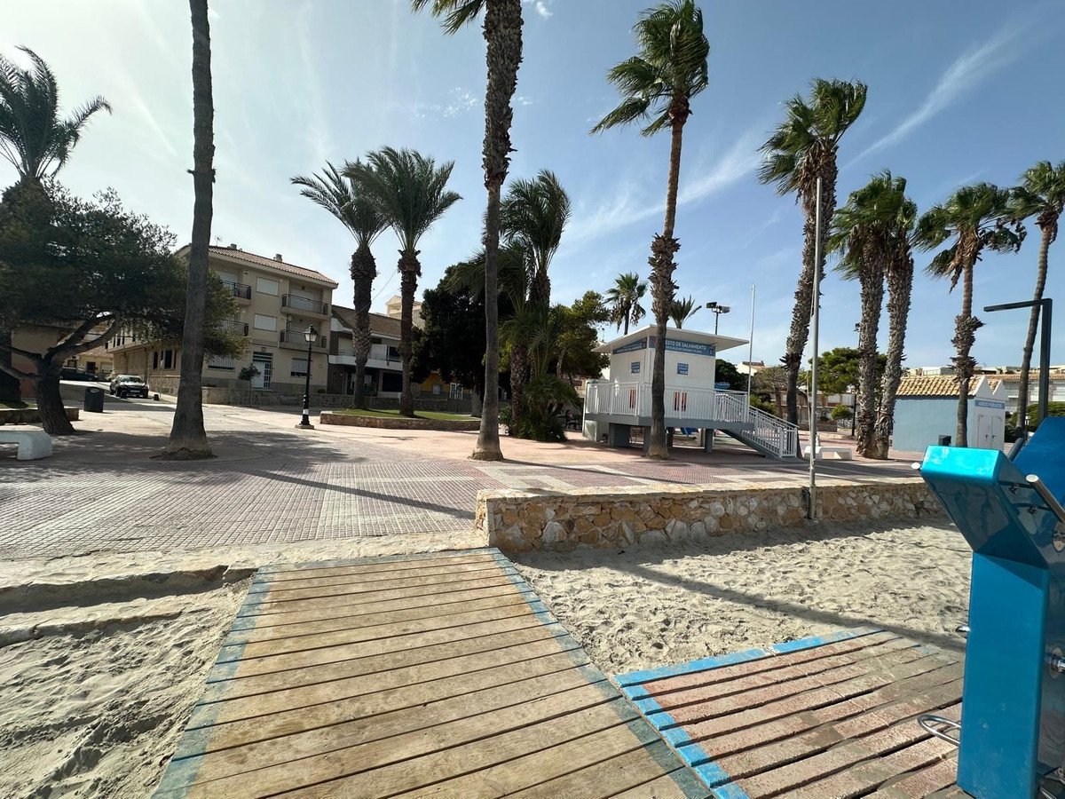 3 Bed Top Floor Apartment in Los Alcazares