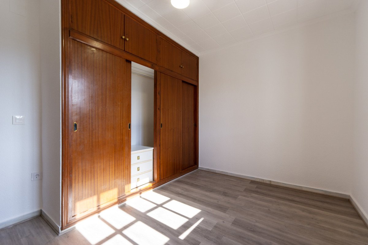 2 Bed Middle Floor Apartment in Pilar de la Horadada