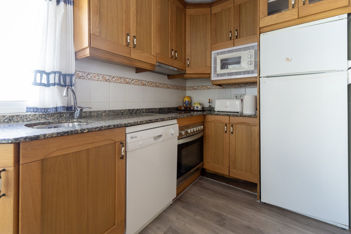 2 Bed Middle Floor Apartment in Pilar de la Horadada