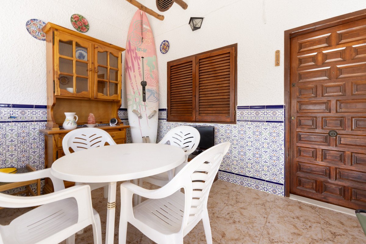 2 Bed Middle Floor Apartment in Pilar de la Horadada