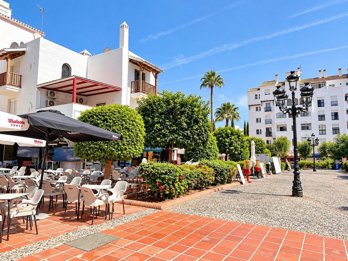 2 Bed Ground Floor Apartment in Benalmadena Costa