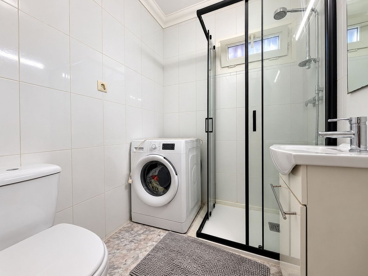 2 Bed Ground Floor Apartment in Benalmadena Costa