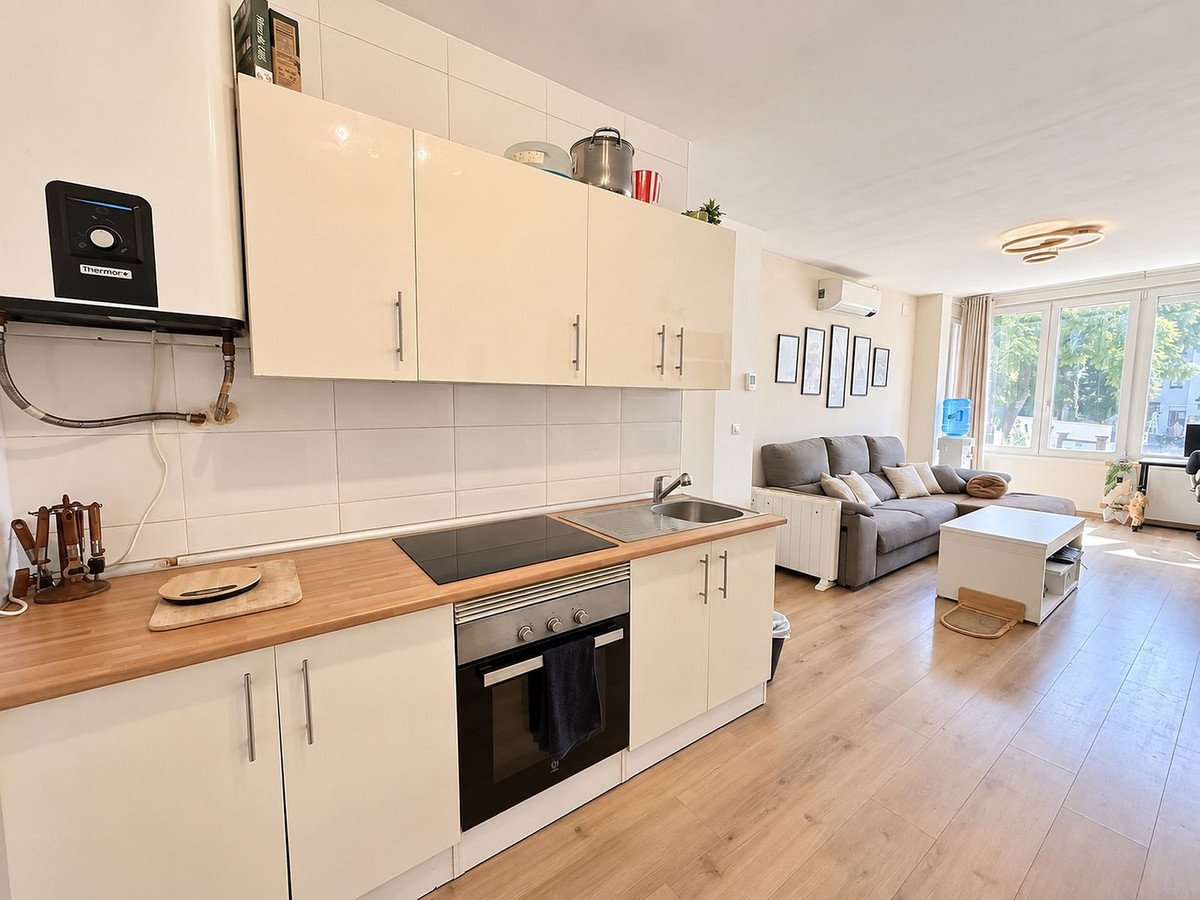 2 Bed Ground Floor Apartment in Benalmadena Costa
