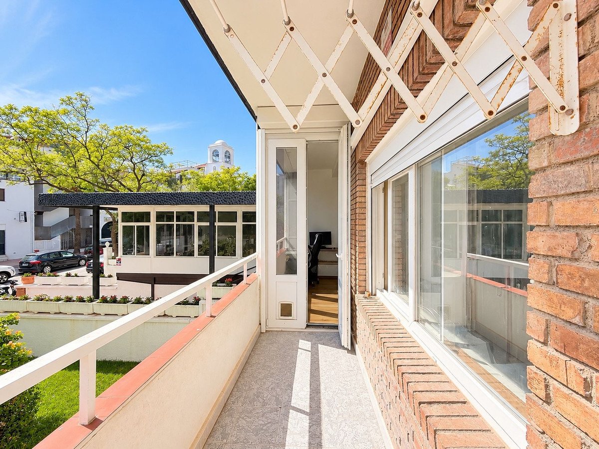 2 Bed Ground Floor Apartment in Benalmadena Costa