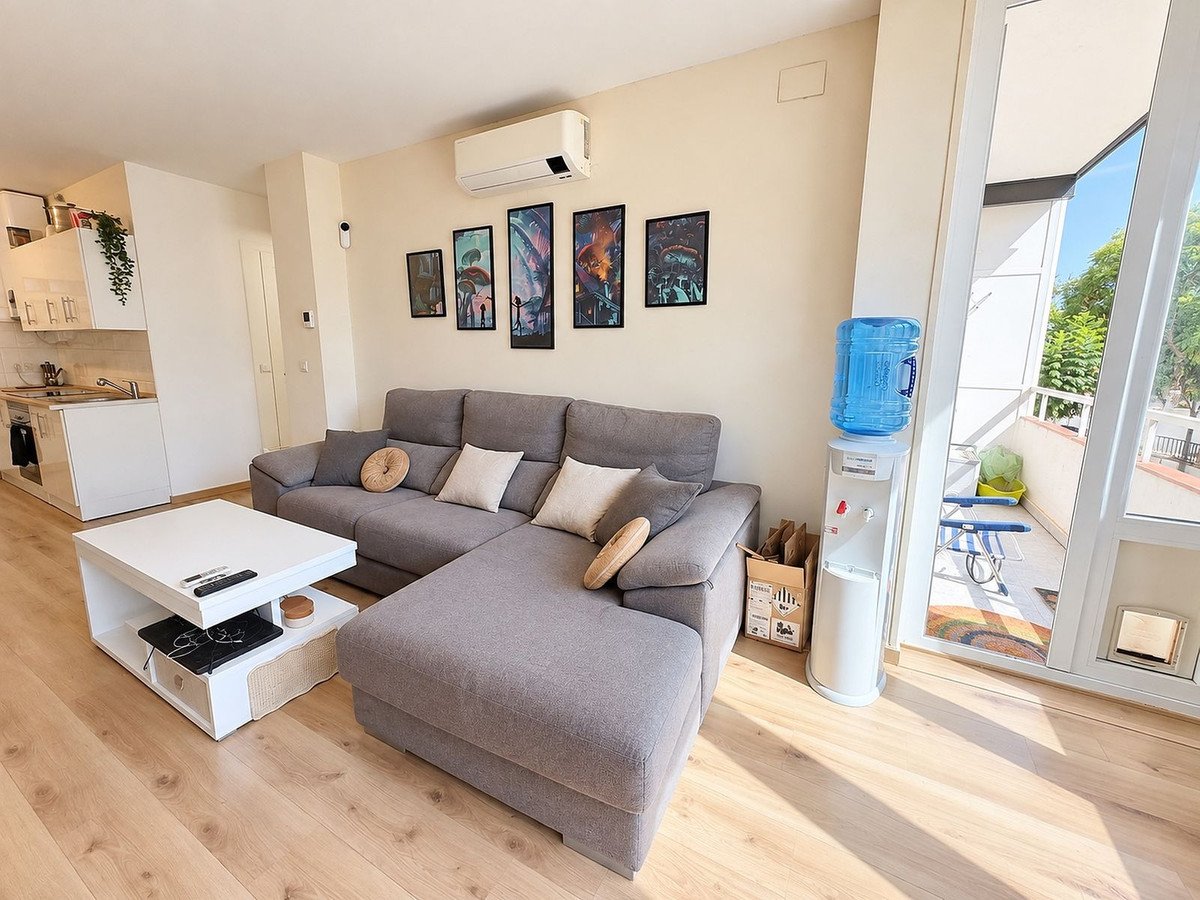 2 Bed Ground Floor Apartment in Benalmadena Costa