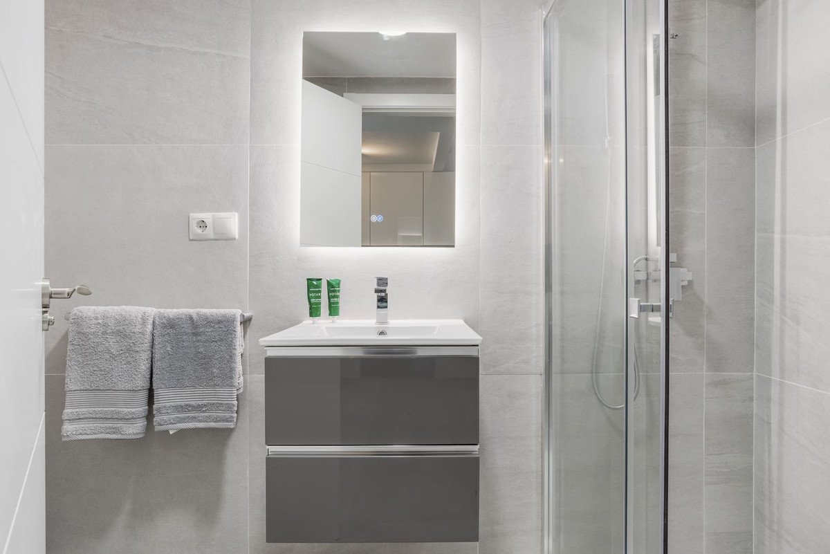 2 Bed Ground Floor Apartment in Benahavís