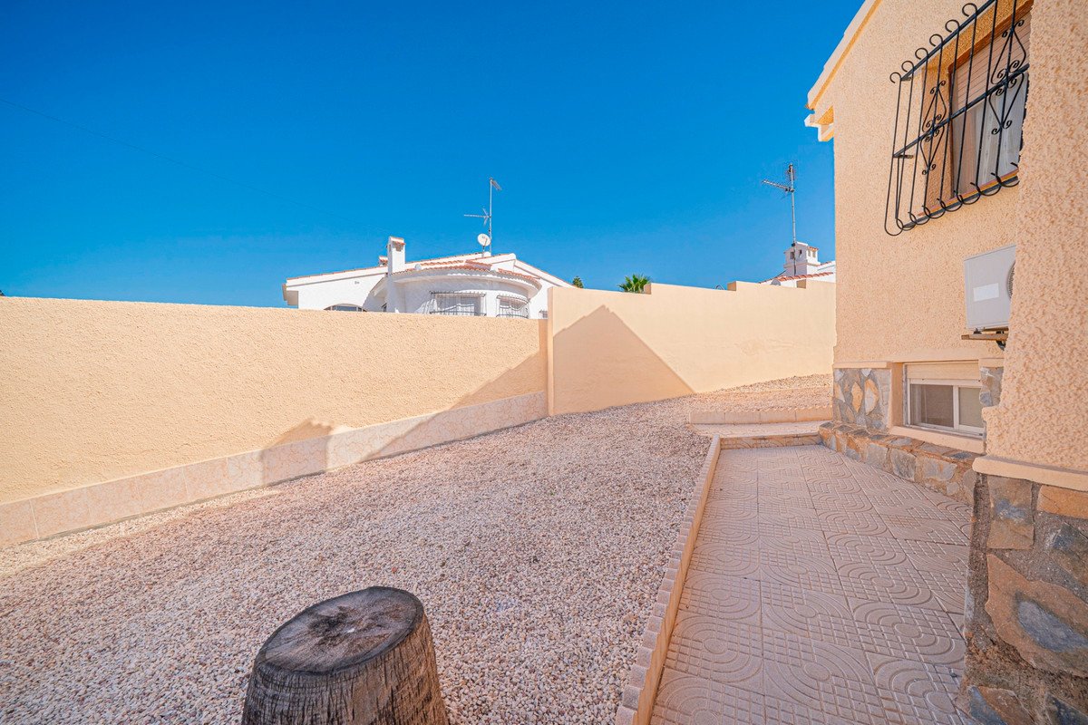 5 Bed Detached Villa in Ciudad Quesada