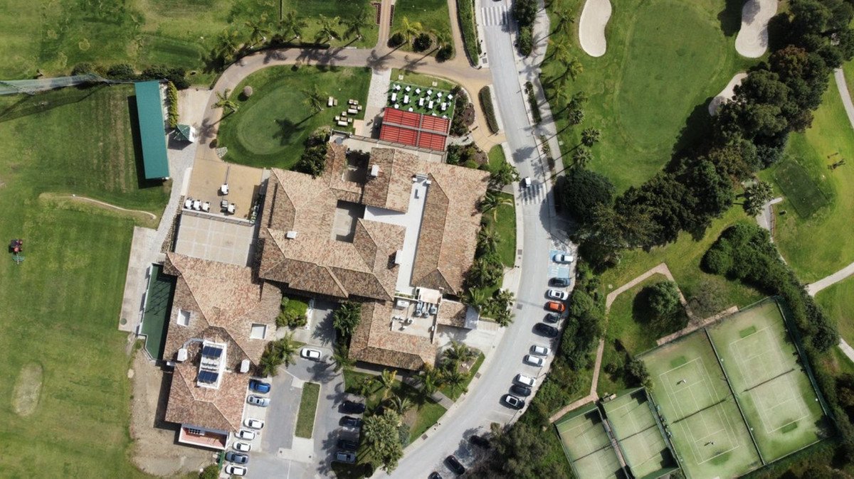2 Bed Middle Floor Apartment in Los Arqueros