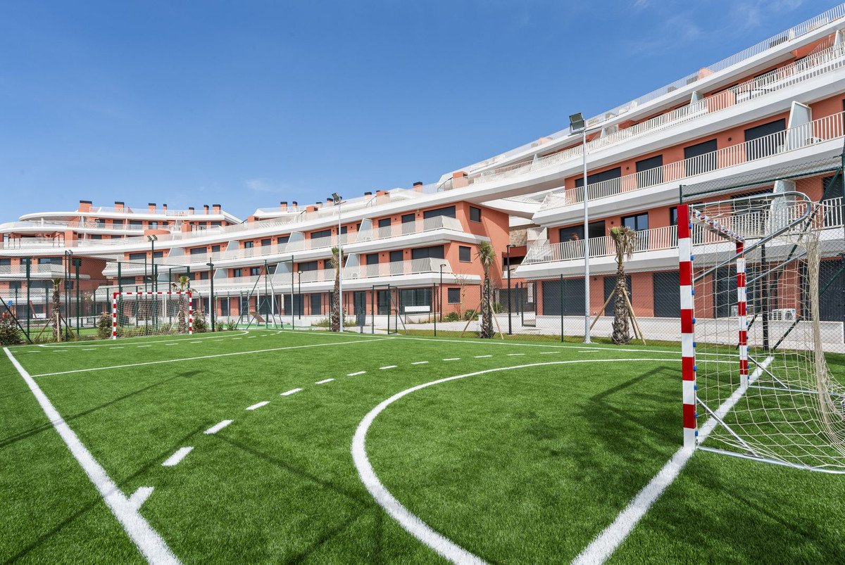 2 Bed Middle Floor Apartment in Mijas