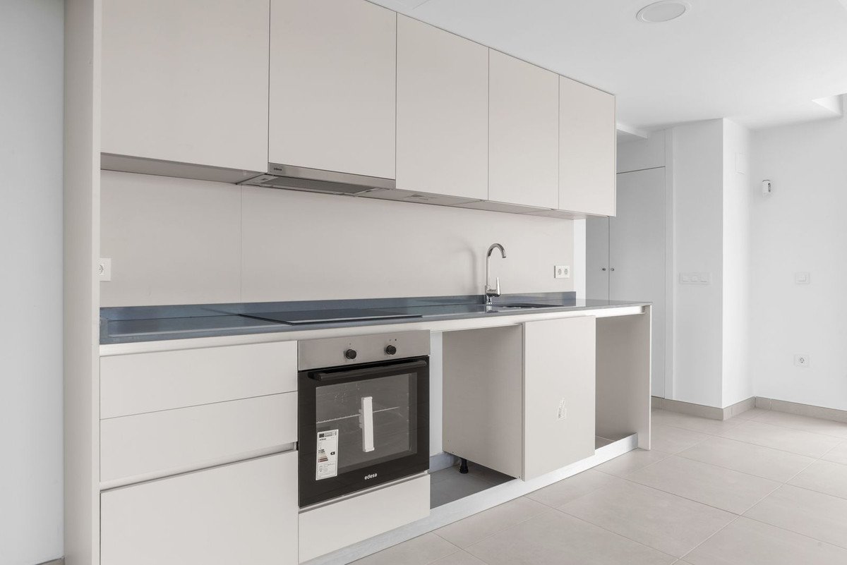 2 Bed Middle Floor Apartment in Mijas