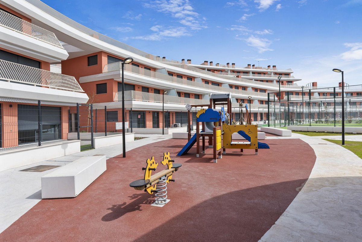 2 Bed Middle Floor Apartment in Mijas