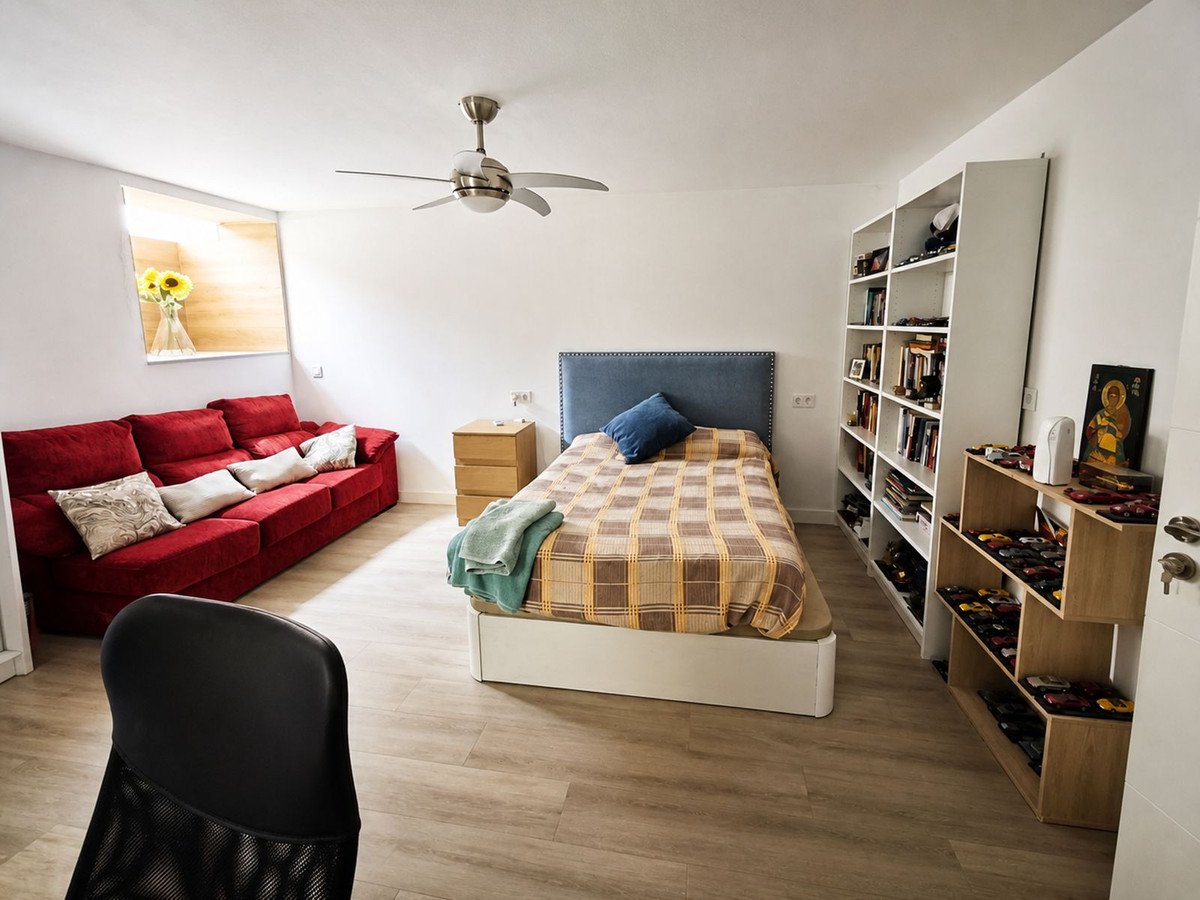 3 Bed Ground Floor Apartment in La Duquesa