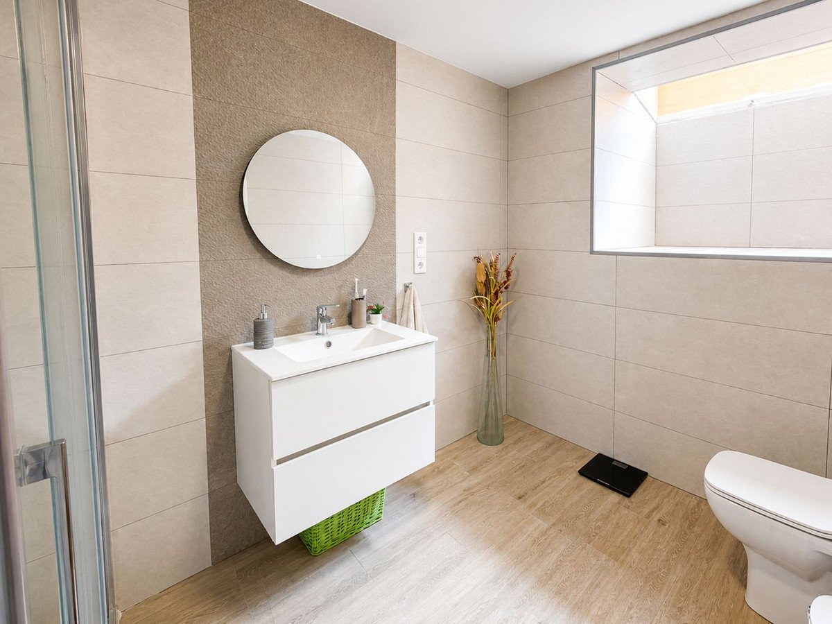 3 Bed Ground Floor Apartment in La Duquesa
