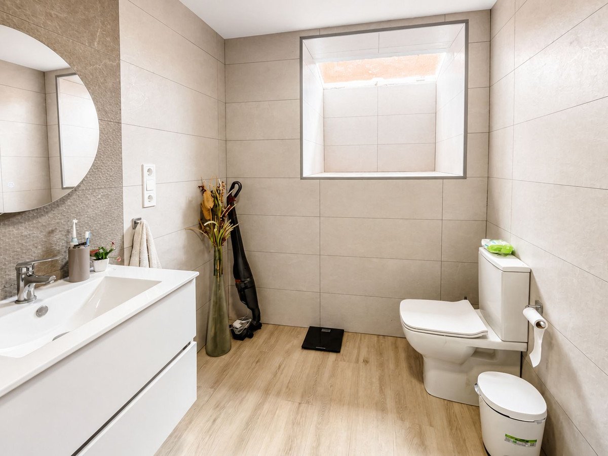 3 Bed Ground Floor Apartment in La Duquesa