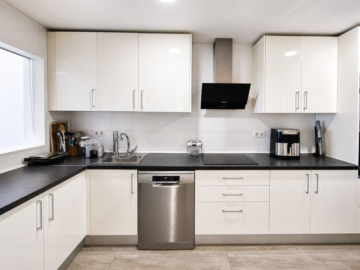 3 Bed Ground Floor Apartment in La Duquesa