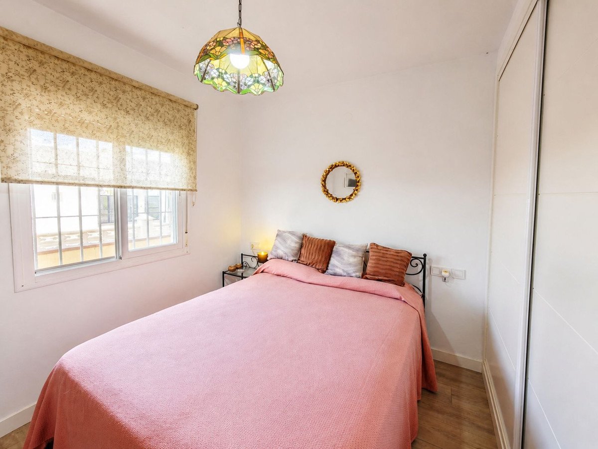 3 Bed Ground Floor Apartment in La Duquesa