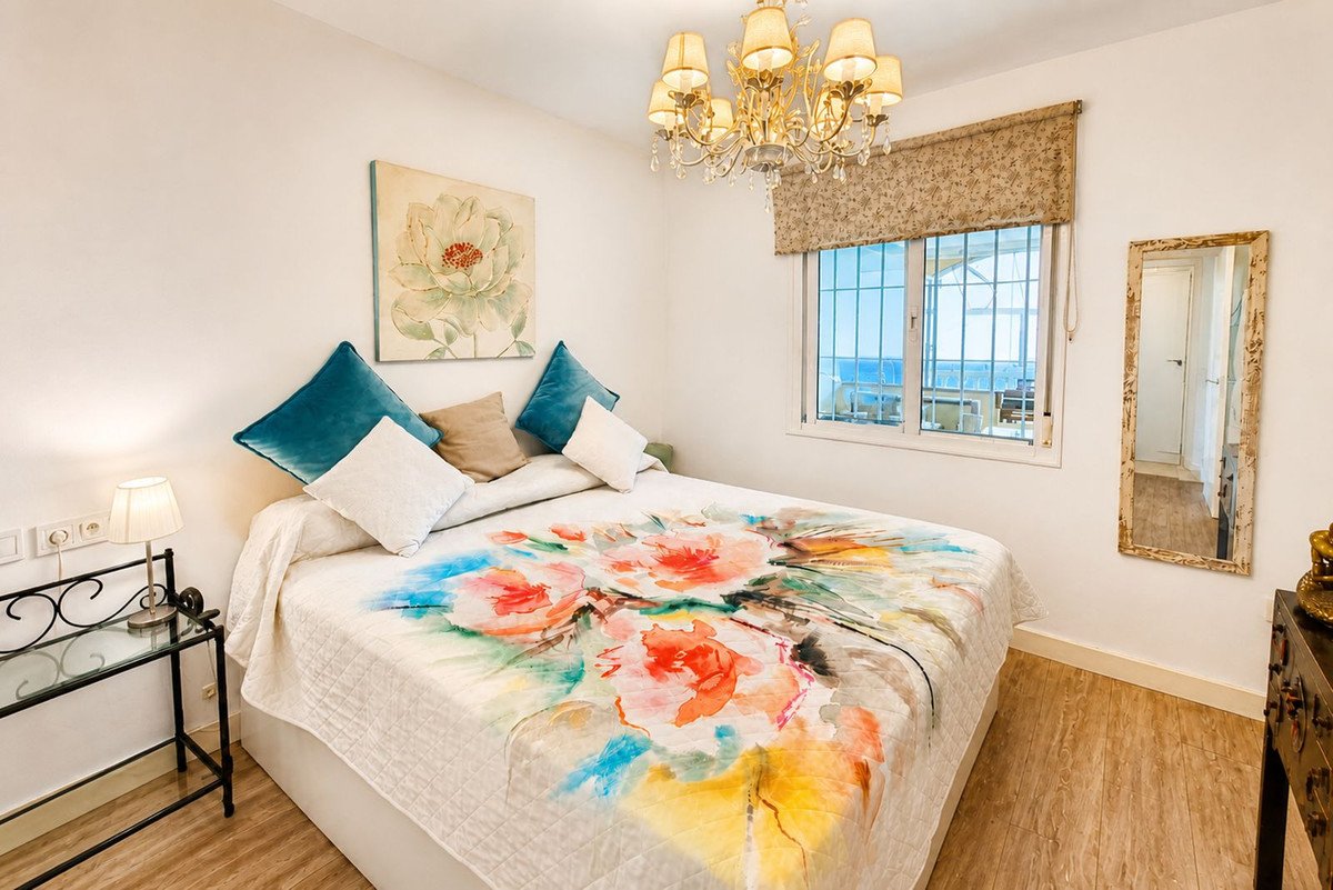 3 Bed Ground Floor Apartment in La Duquesa