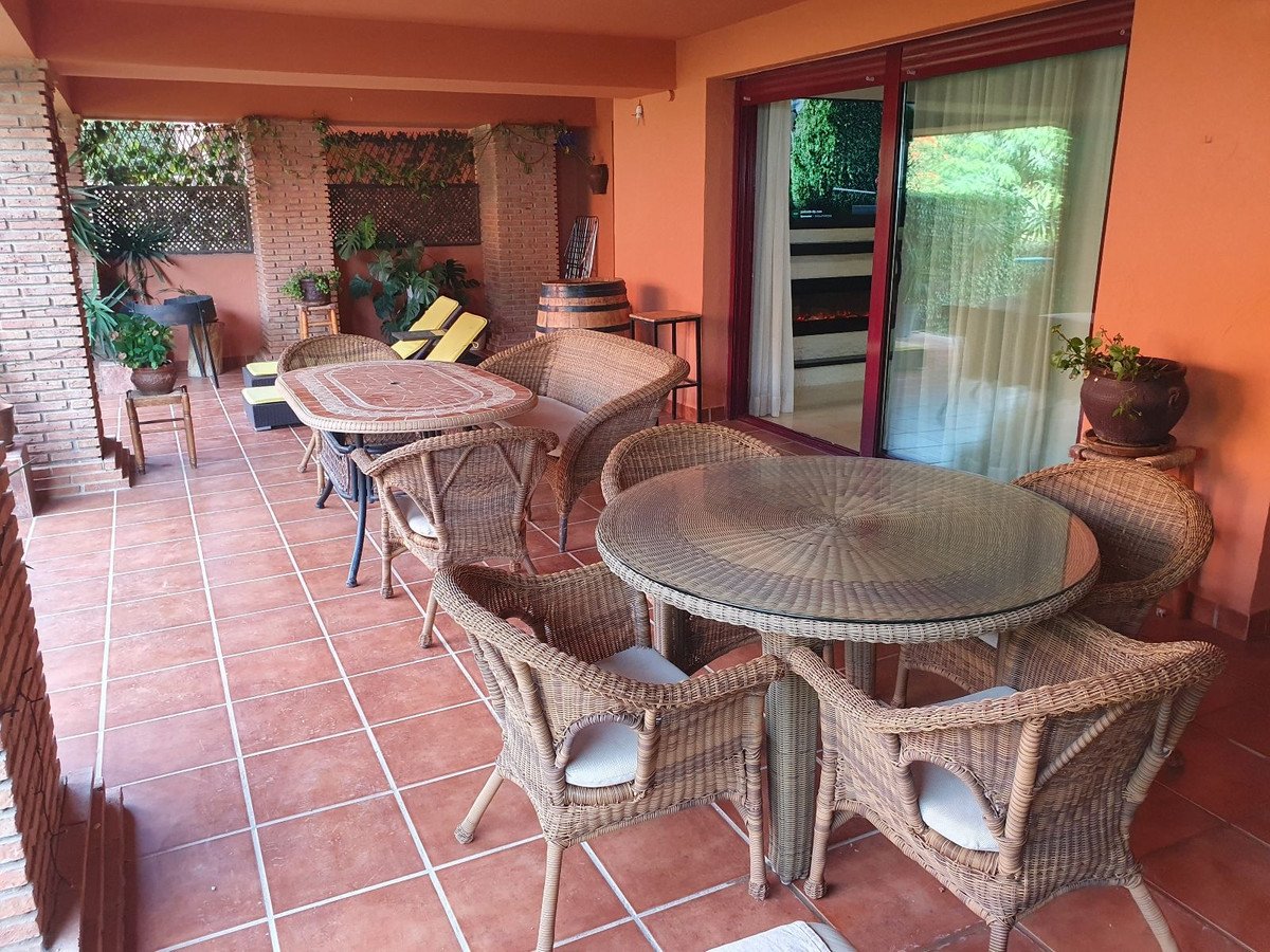 2 Bed Ground Floor Apartment in Casares