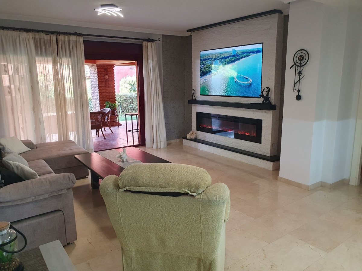 2 Bed Ground Floor Apartment in Casares