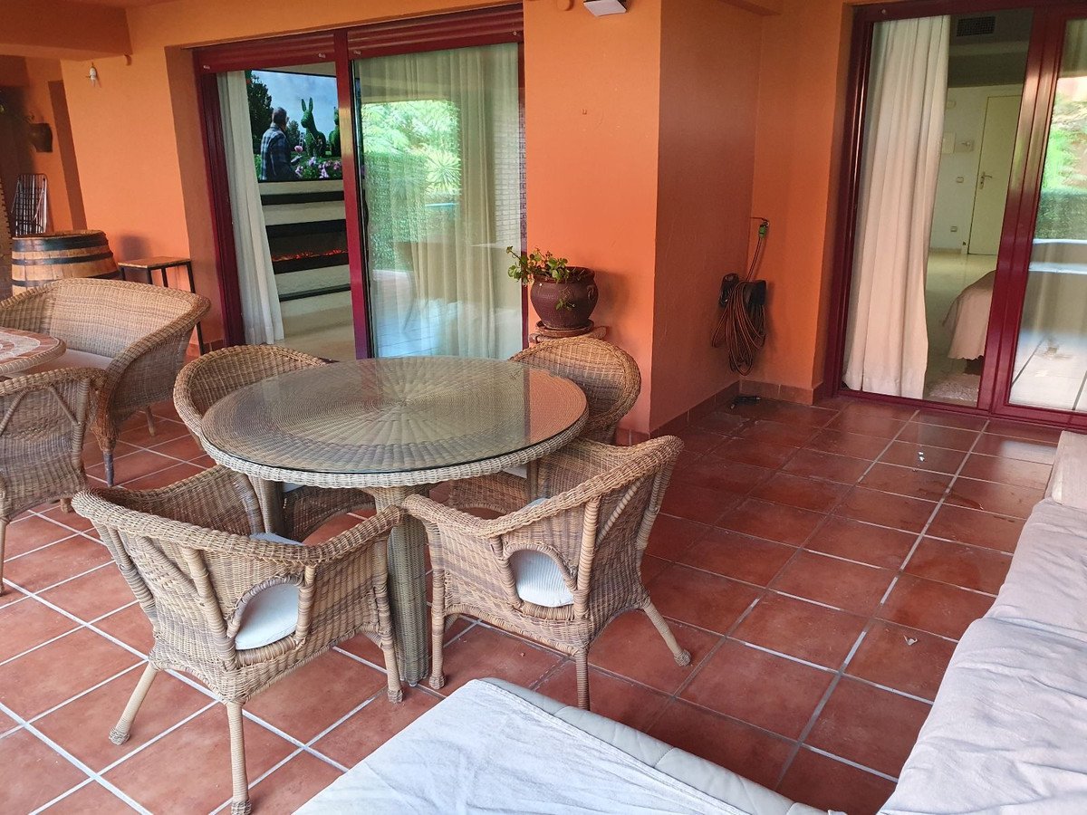 2 Bed Ground Floor Apartment in Casares