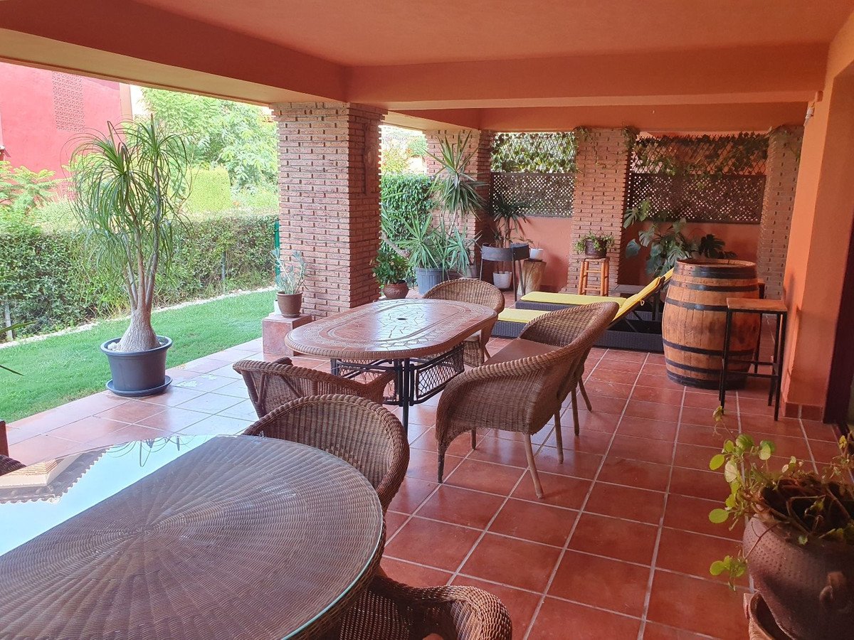 2 Bed Ground Floor Apartment in Casares
