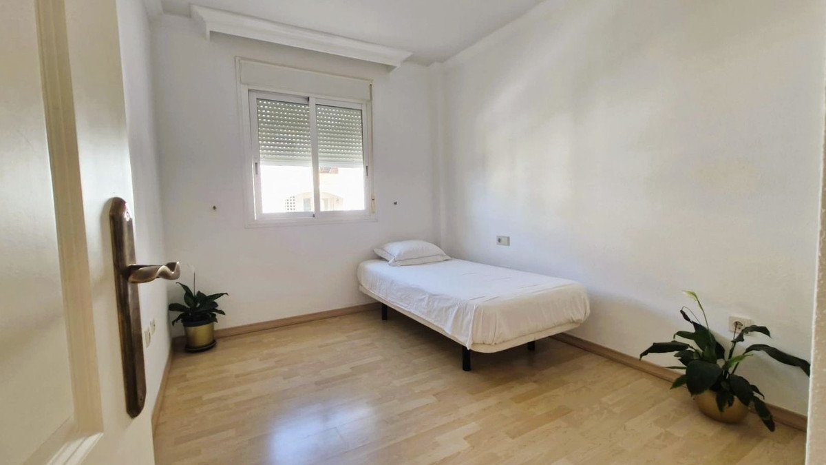 3 Bed Middle Floor Apartment in The Golden Mile