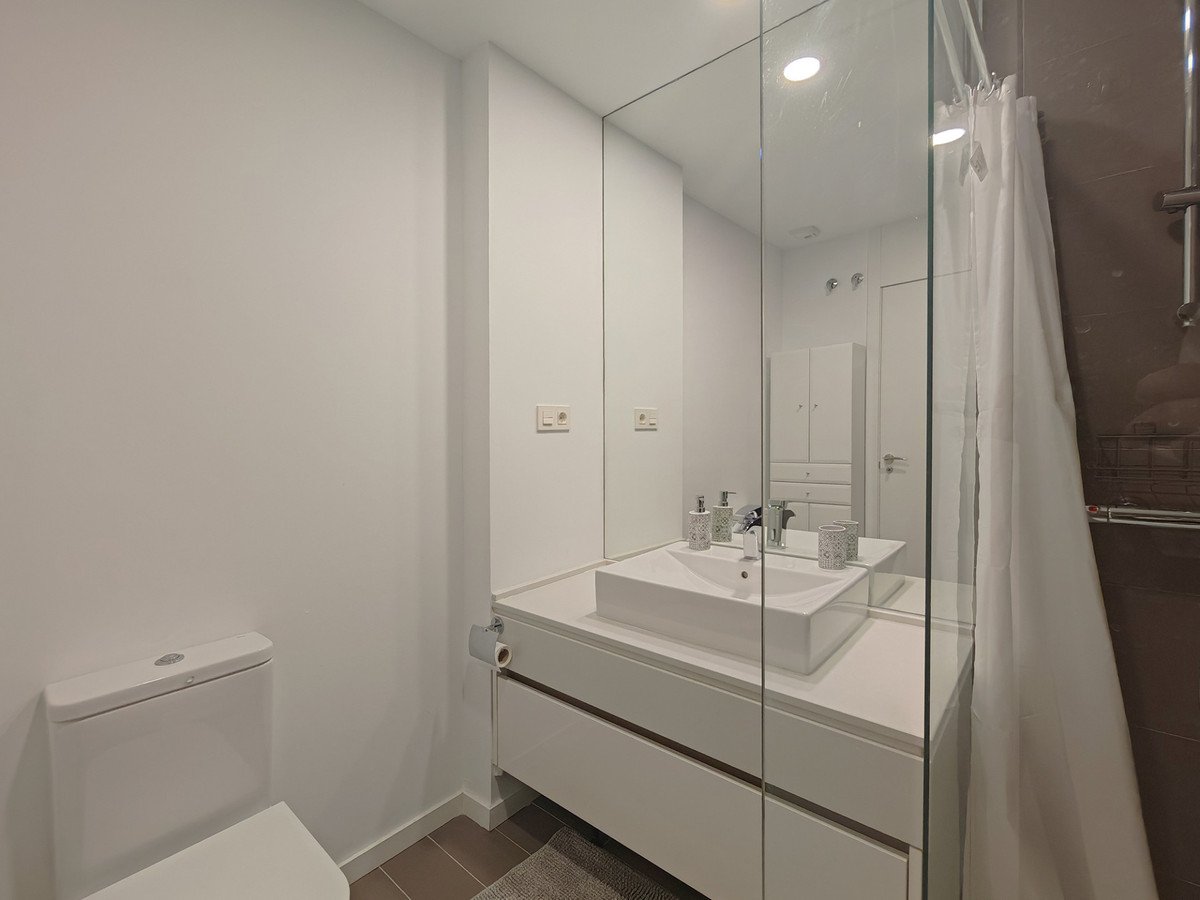 3 Bed Middle Floor Apartment in Cancelada