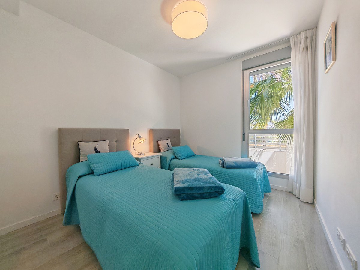 3 Bed Middle Floor Apartment in Cancelada