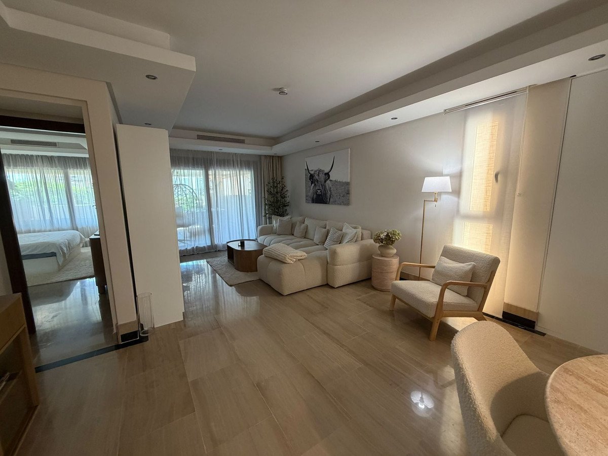 1 Bed Ground Floor Apartment in Estepona