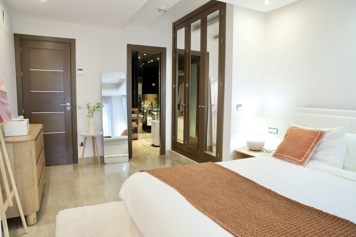 1 Bed Ground Floor Apartment in Estepona