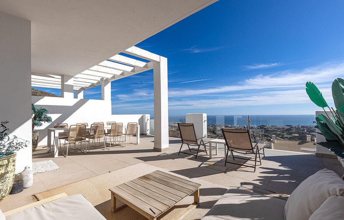 3 Bed Penthouse Duplex in Benalmadena
