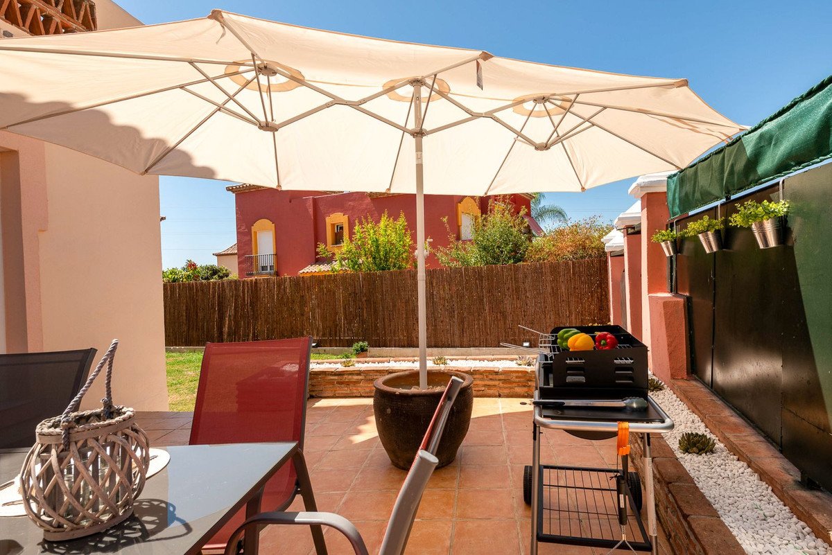 4 Bed Semi-Detached House in Marbella