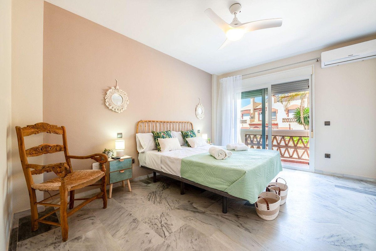 4 Bed Semi-Detached House in Marbella