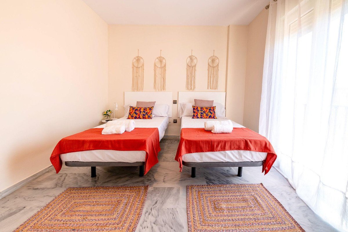 4 Bed Semi-Detached House in Marbella