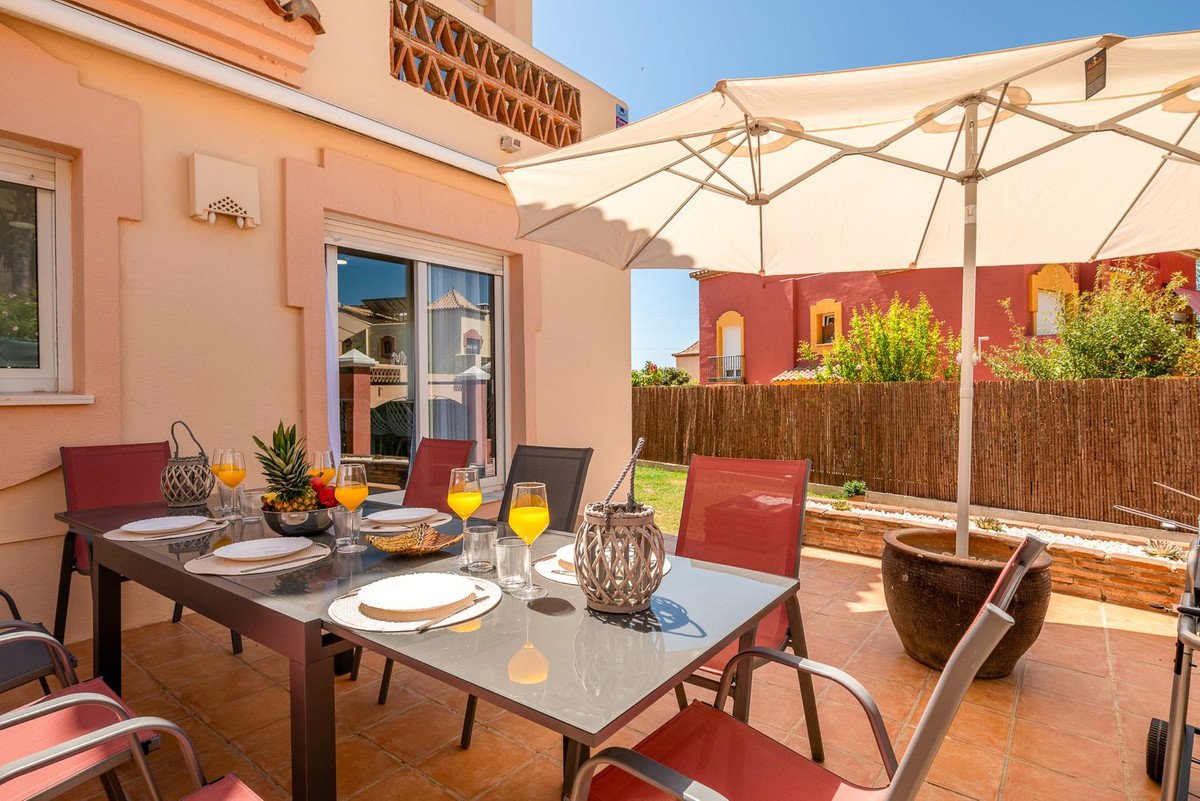 4 Bed Semi-Detached House in Marbella