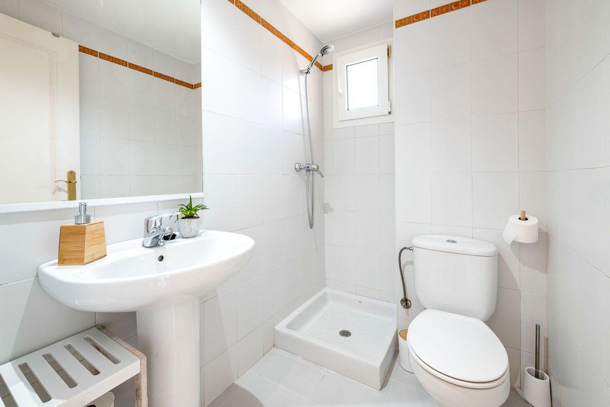 4 Bed Semi-Detached House in Marbella