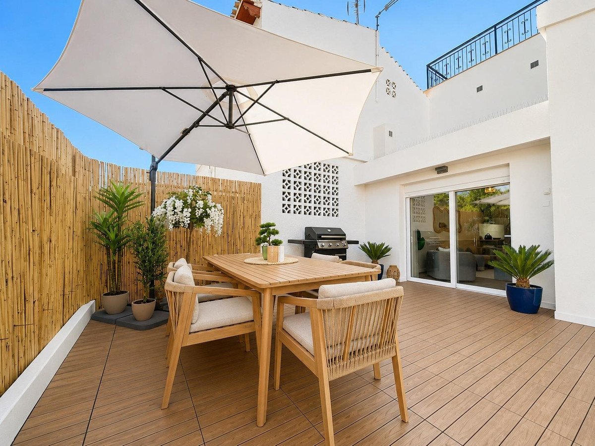 4 Bed Semi-Detached House in Punta Prima
