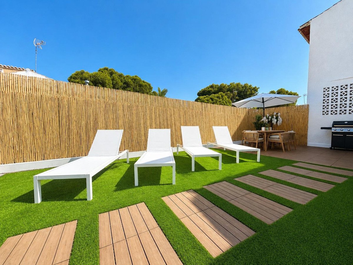 4 Bed Semi-Detached House in Punta Prima