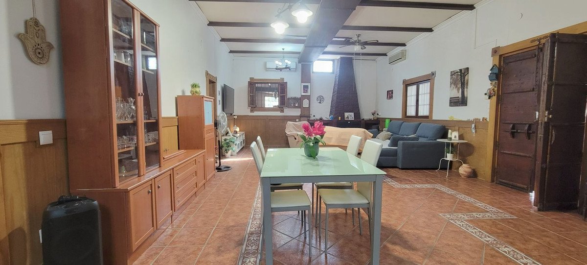 14 Bed Finca - Cortijo in Pizarra