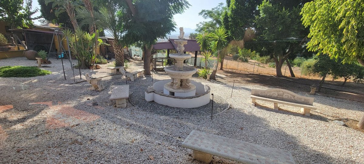 14 Bed Finca - Cortijo in Pizarra
