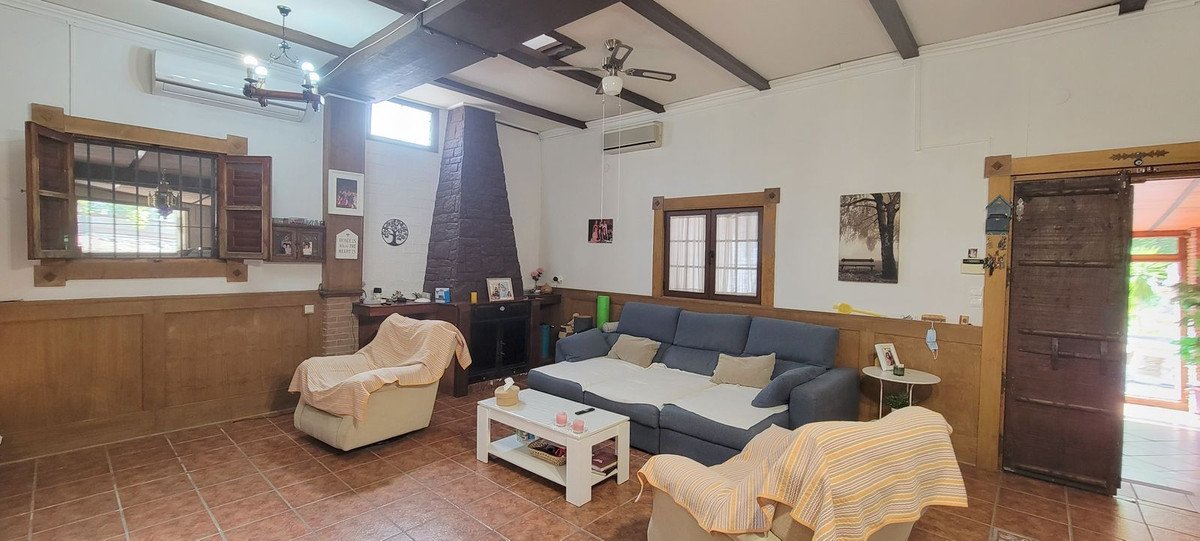 14 Bed Finca - Cortijo in Pizarra