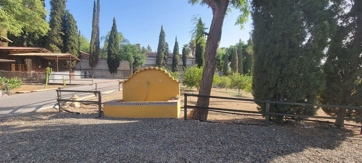 14 Bed Finca - Cortijo in Pizarra
