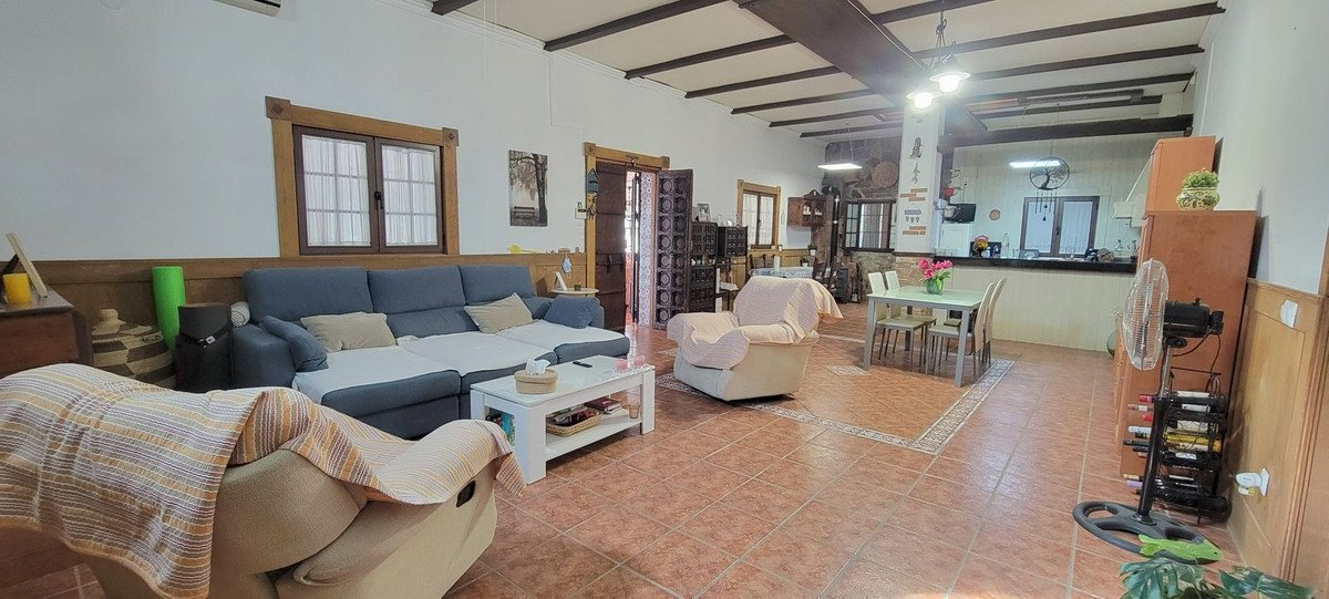 14 Bed Finca - Cortijo in Pizarra