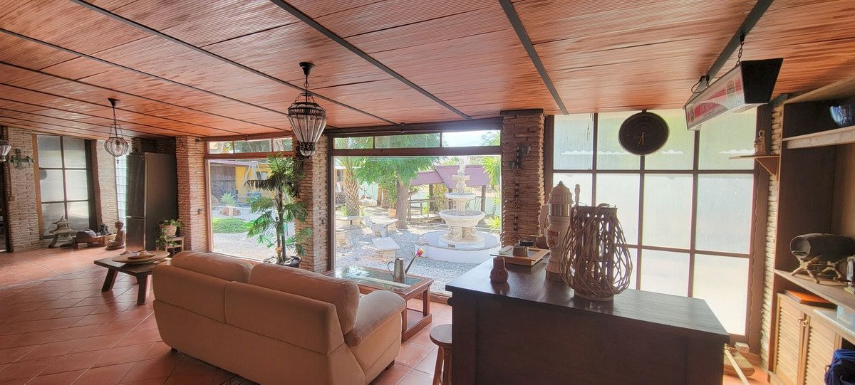 14 Bed Finca - Cortijo in Pizarra