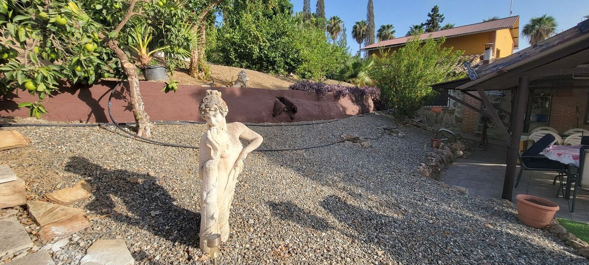 14 Bed Finca - Cortijo in Pizarra