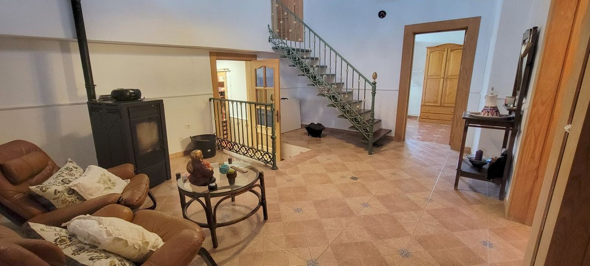 14 Bed Finca - Cortijo in Pizarra