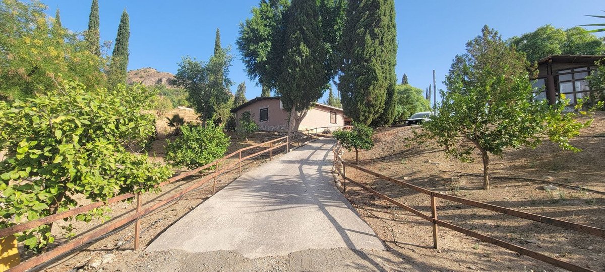 14 Bed Finca - Cortijo in Pizarra