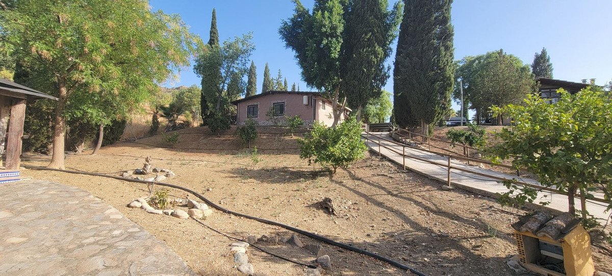 14 Bed Finca - Cortijo in Pizarra