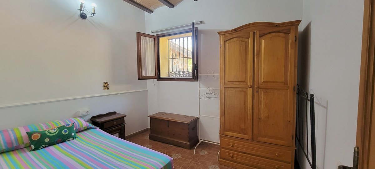 14 Bed Finca - Cortijo in Pizarra
